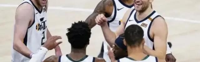 开云入口-过去21场狂赢20场！爵士大概率拿到今年联盟第一