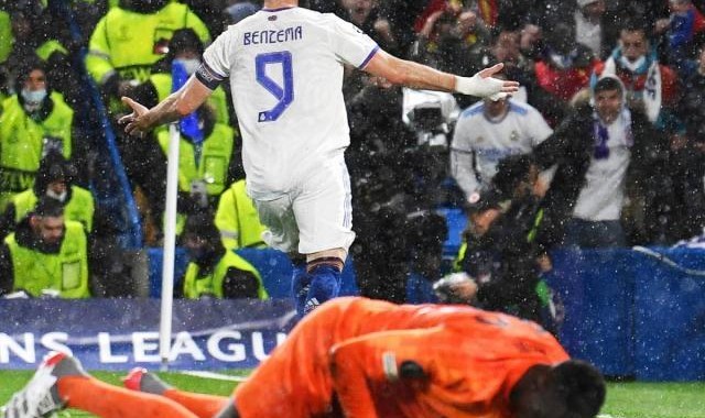 名宿齐夸本泽马：施压防线是绝技 当今最佳9号！